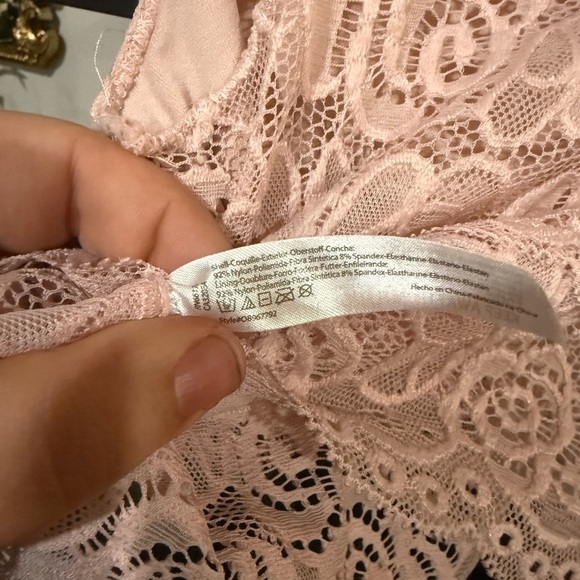 Free People Pink Ruched Cap Sleeve bralette / crop top size medium - Picture 4 of 4